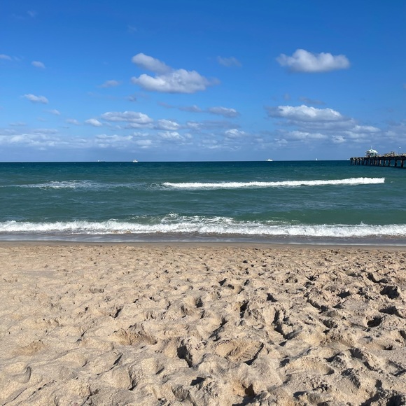 Meet your Posher, Jennifer - Picture 5 of 13